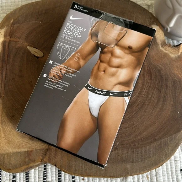 Nike - Picture 5 of 6